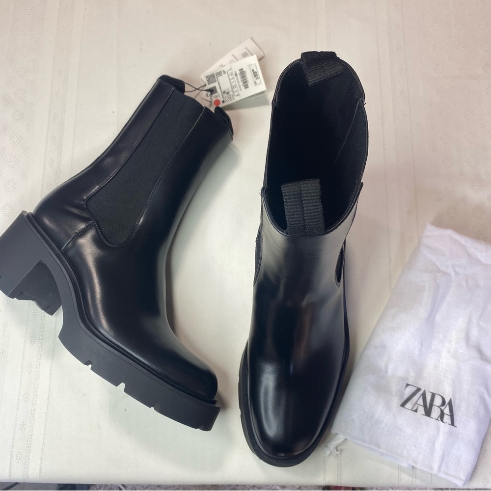 Zara Women's Black Ankle Boots